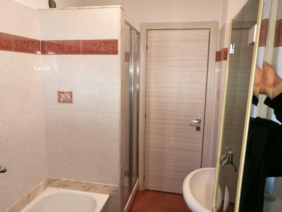 House Degli Angeli Rooms อัสซิซี ภายนอก รูปภาพ